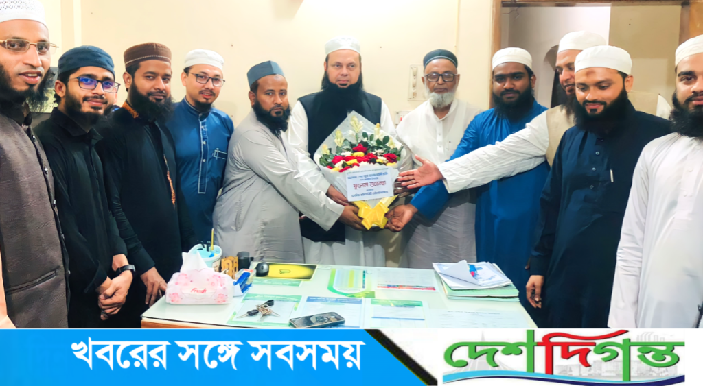 মৌলভীবাজারে সংবর্ধিত মুসলিম কমিউনিটি আহবায়ক শায়খ নূরে আলম হামিদী