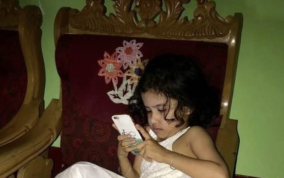 মুটো ফোনের আসক্তি দূর করবেন যেভাবে…